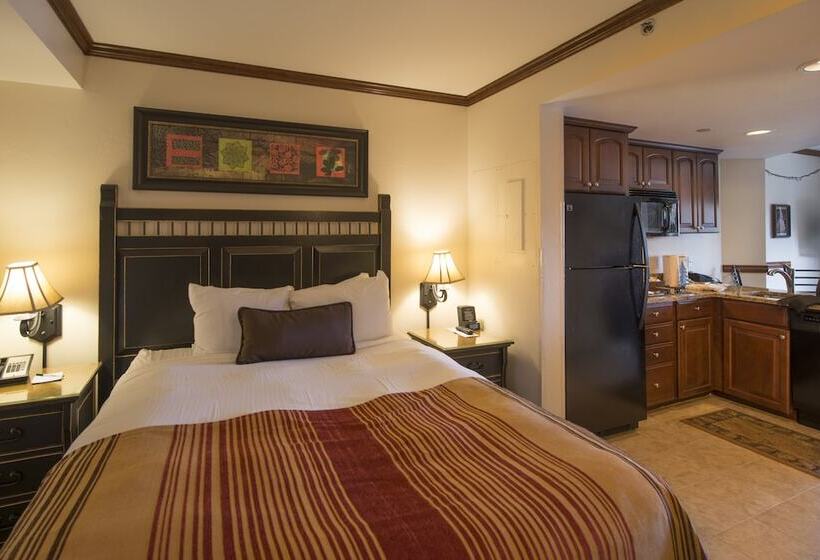 スタンダードスタジオ, Beaver Run Resort
