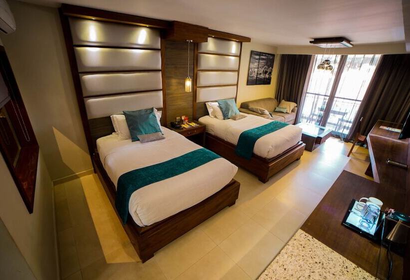 اتاق اجرایی, Fairway Hotel & Spa