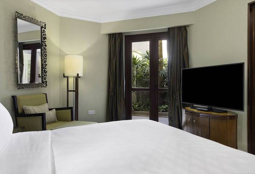 سوییت, Hilton Luxor Resort & Spa