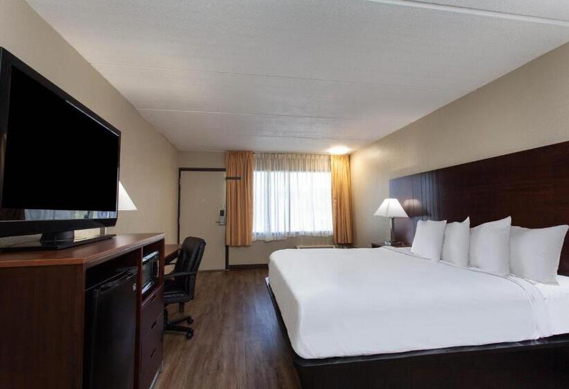 장애인을 위한 킹사이즈 침대 스탠다드 룸, Travelodge By Wyndham Deltona