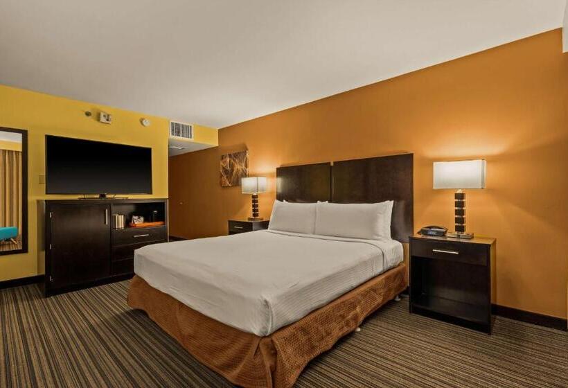 اتاق استاندارد با تخت بزرگ برای معلولان, Best Western The Plaza Hotel Honolulu Airport   Free Breakfast