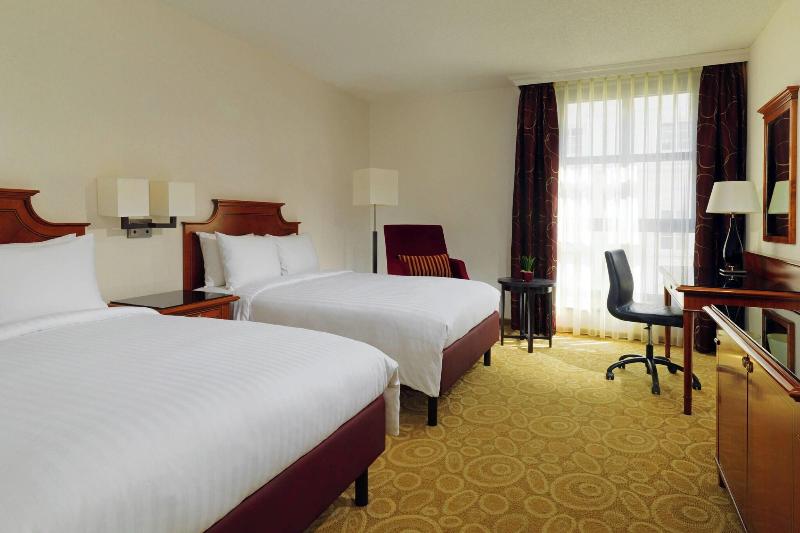 Номер Стандарт, Best Western Village Inn