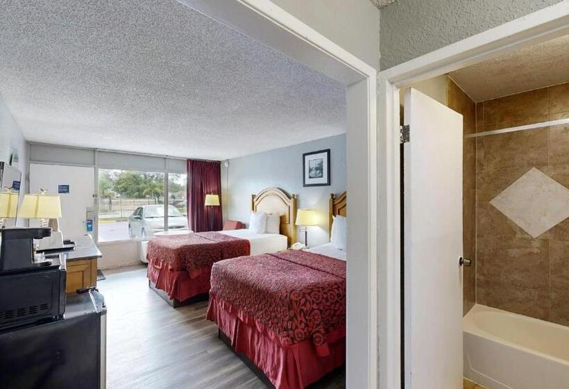 스탠다드 룸 더블 침대 2개, Days Inn By Wyndham Orlando Downtown