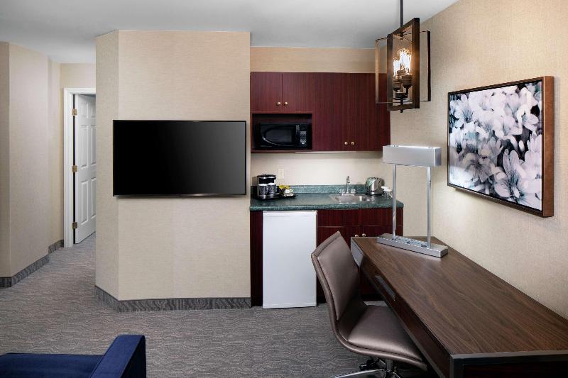 Люкс Кровать Кинг, Doubletree By Hilton Nashua