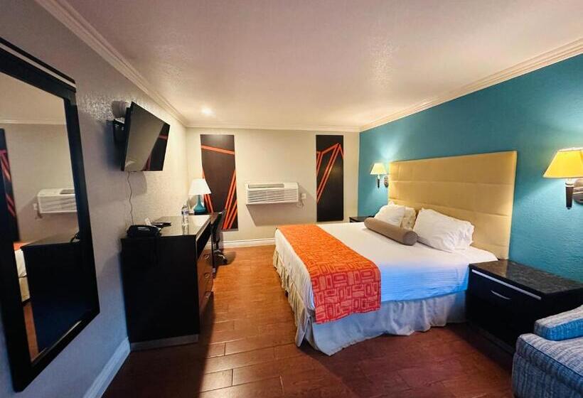اتاق استاندارد با تخت بزرگ, Casa Blanca Hotel & Suites Orange Sr 55 Freeway, Near Honda Center, Chapman University, Disneyland