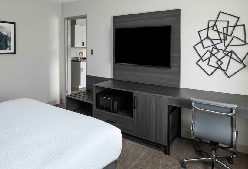 스위트 킹사이즈 침대, Holiday Inn Express South Burlington   Downtown, An Ihg