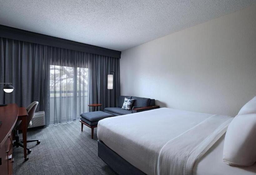 Стандартный Номер Кровать Кинг, Courtyard By Marriott Dallas Richardson At Spring Valley