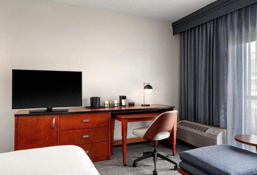 스탠다드 룸 킹사이즈 침대, Courtyard By Marriott Minneapolis St. Paul Airport