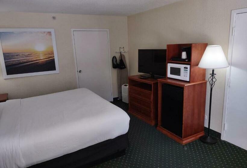 Номер Стандарт Кровать Кинг Адаптированный для Инвалидов, Days Inn By Wyndham Port Charlotte Town Center