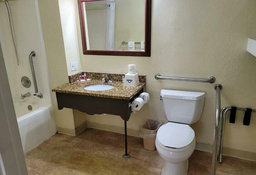 Номер Стандарт Кровать Кинг Адаптированный для Инвалидов, Days Inn By Wyndham Port Charlotte Town Center