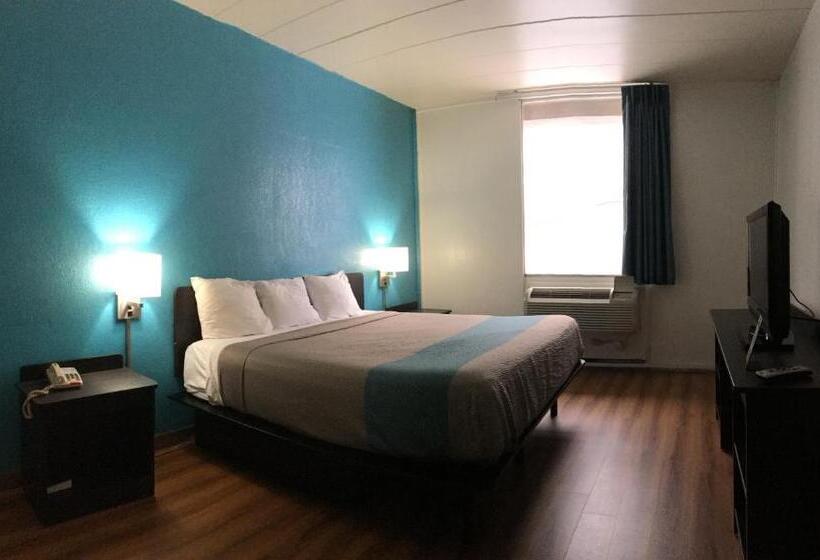 장애인을 위한 킹사이즈 침대 스탠다드 룸, Fairbridge Inn Express Melrose Park