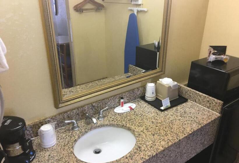 Номер Стандарт 2 Двуспальные Кровати, Days Inn By Wyndham Yazoo City
