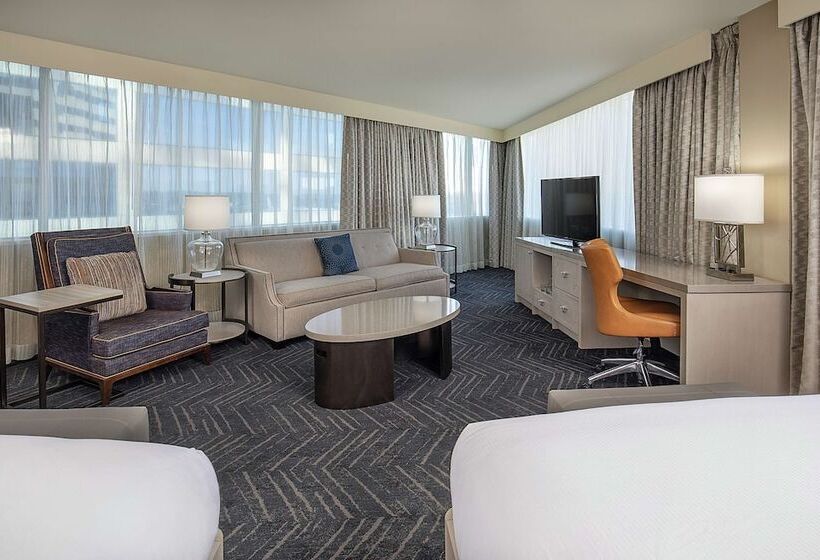 Junior Suite, Doubletree By Hilton Hotel Nashville Downtown