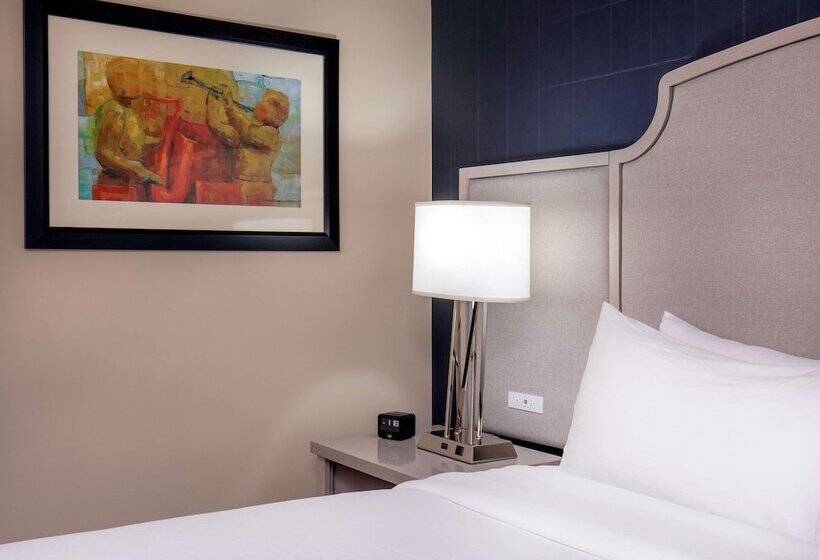 Junior Suite, Doubletree By Hilton Hotel Nashville Downtown