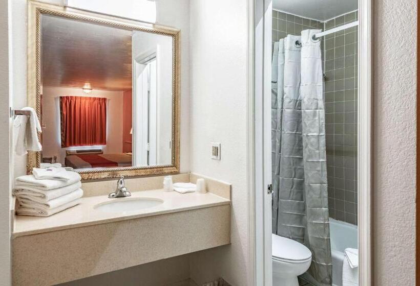 Четырехместный Номер Deluxe, Motel 6 Portsmouth, Va