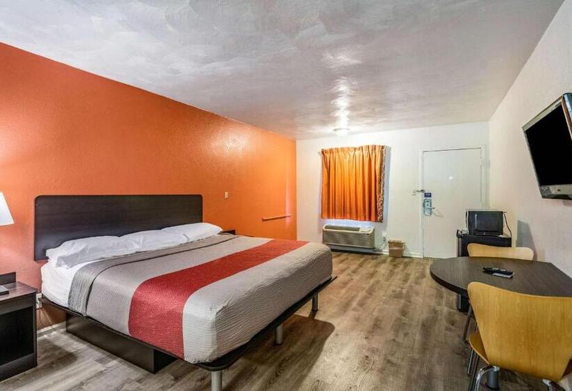 Номер Стандарт Кровать Кинг Адаптированный для Инвалидов, Motel 6 Portsmouth, Va