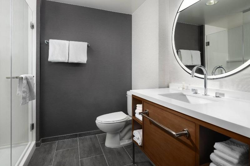キングサイズベッドのスタンダードルーム, Courtyard By Marriott San Diego Mission Valley/hotel Circle