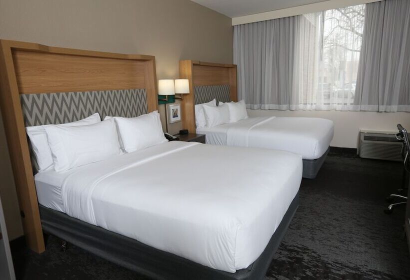 Номер Стандарт, Holiday Inn Chicago North Shore, An Ihg