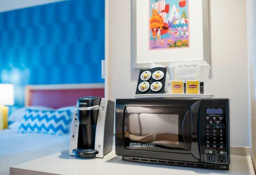 Apartament 2 Sypialnie, Howard Johnson By Wyndham Anaheim Hotel & Water Playground