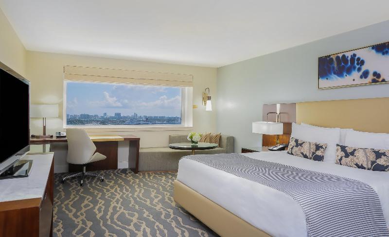 带大床的俱乐部房间, Intercontinental Miami, An Ihg