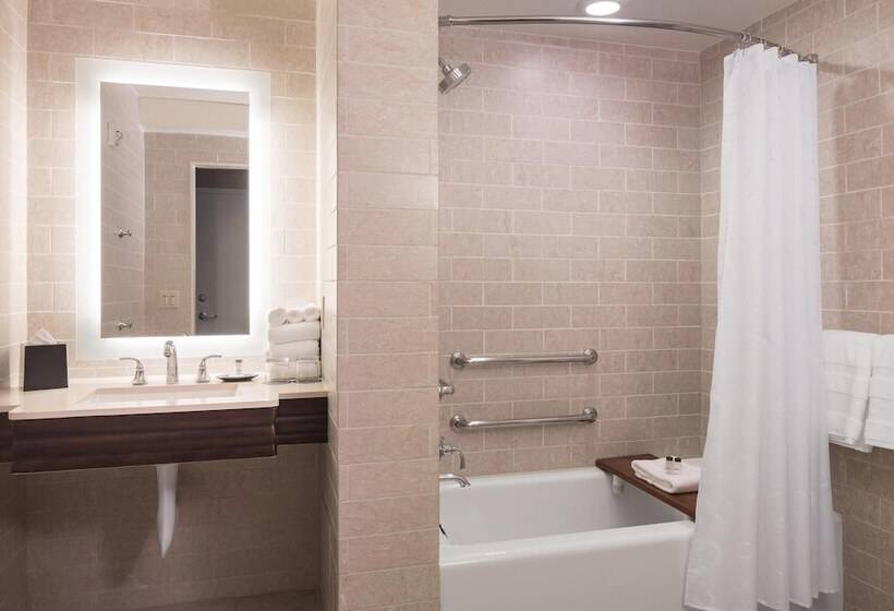 Номер Deluxe, Sheraton Palo Alto