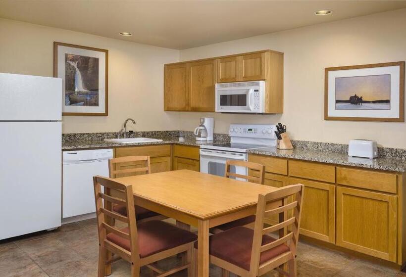 Suite 3 Dormitoare, Seventh Mountain Resort