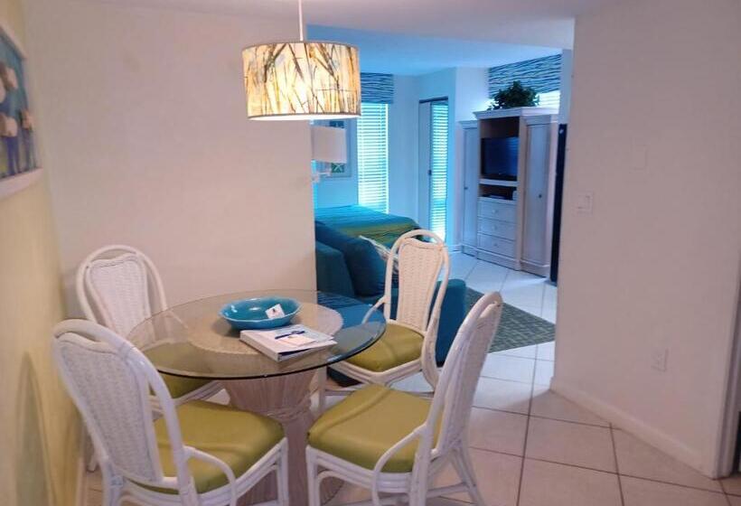 스탠다드 스튜디오, Islander Beach Resort  New Smyrna Beach