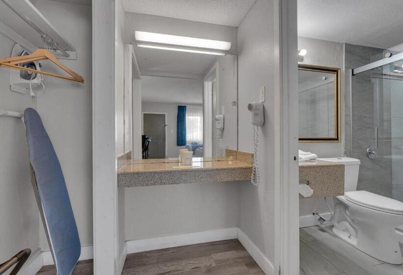 Стандартный Номер Кровать Кинг, Days Inn By Wyndham Wrightstown Mcguire Afb Bordentown