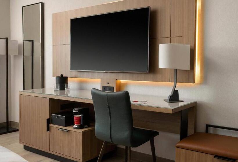 Номер Стандарт, Fort Collins Marriott