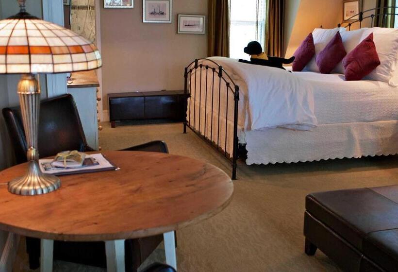 Люкс, Mill House Inn