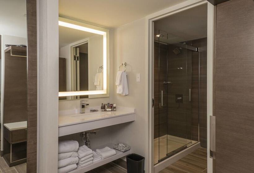 클럽 스위트, Minneapolis Marriott Southwest