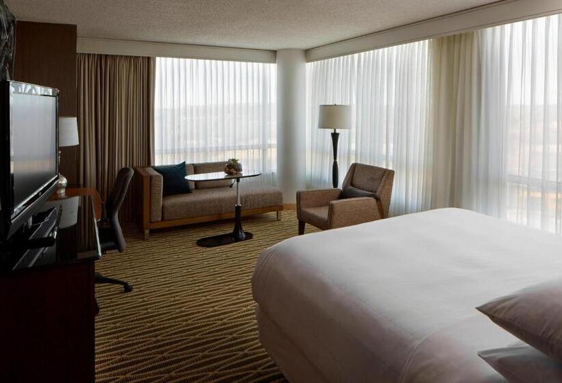 이그제큐티브 룸 킹사이즈 침대, Minneapolis Marriott Southwest