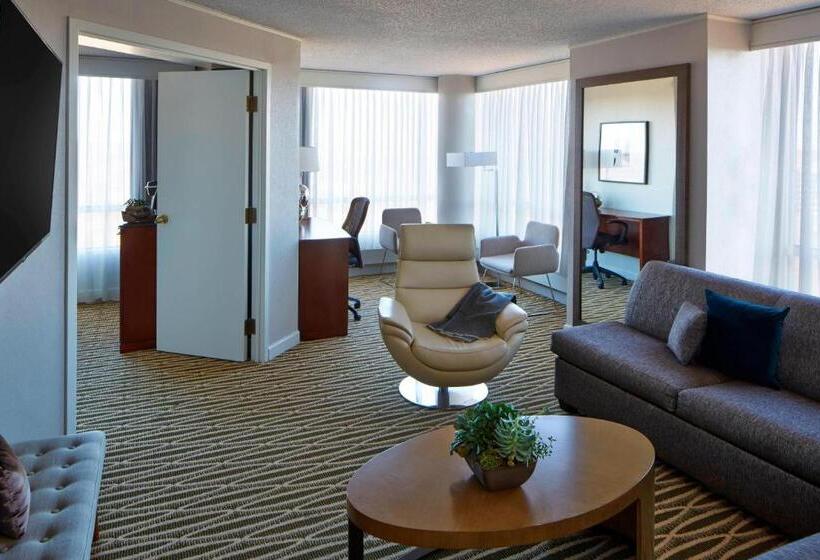 클럽 스위트, Minneapolis Marriott Southwest