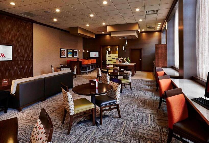 Номер Клуб Кровать Кинг, Columbus Airport Marriott