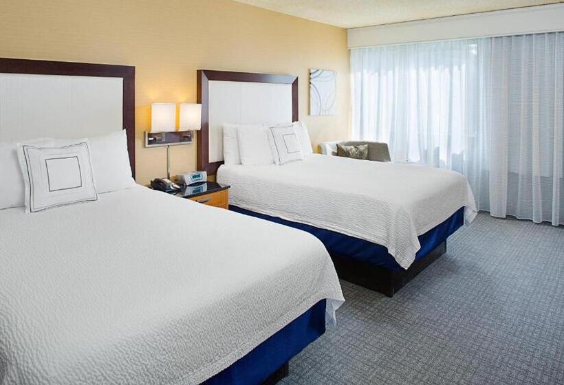 Номер Стандарт 2 Двуспальные Кровати, Courtyard Montvale