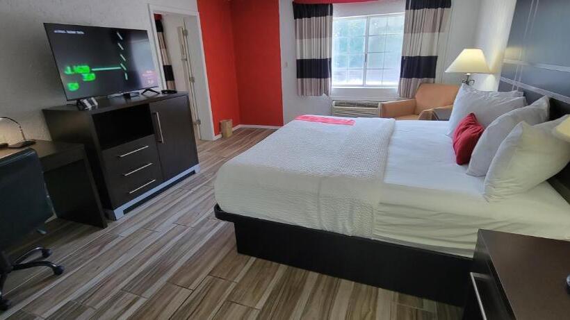 חדר דלוקס עם מיטת קינג, Ramada By Wyndham Mountain Home