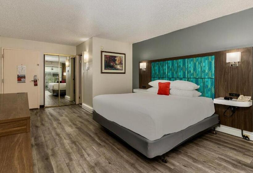 חדר סטנדרט עם מיטת קינג, Red Lion Hotel Pocatello