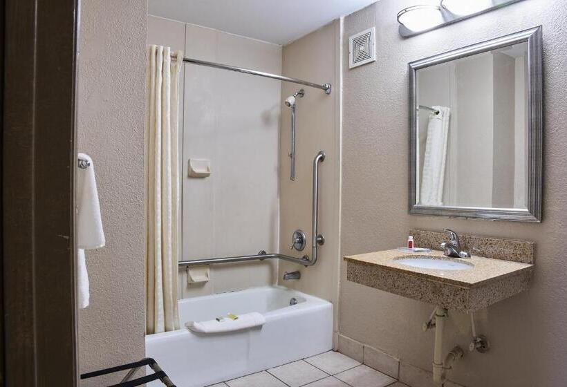 Стандартный Номер Кровать Кинг, Super 8 By Wyndham Garysburg/roanoke Rapids