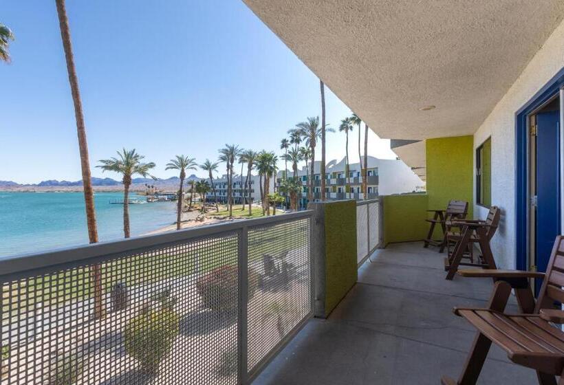 סוויטת דופלקס, The Nautical Beachfront Resort
