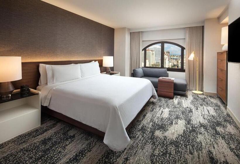 Suite King Size Bed, The Westin San Diego Gaslamp Quarter