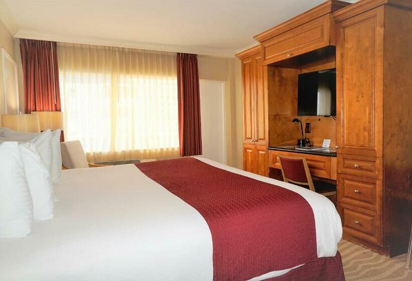 חדר דחוקס עם מיטת קינג, Ocean Sky Hotel & Resort