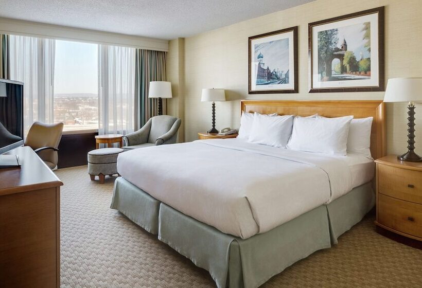 Номер Клуб, Doubletree By Hilton Hartford Downtown