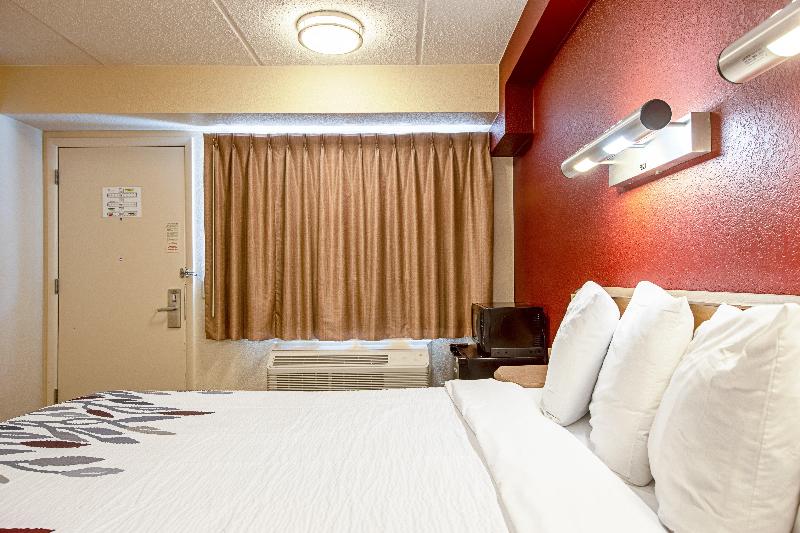 Номер Superior Кровать Кинг, Red Roof Inn Asheville   Biltmore West