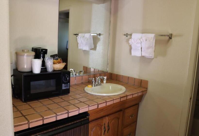 豪华房间, Sagebrush Inn & Suites
