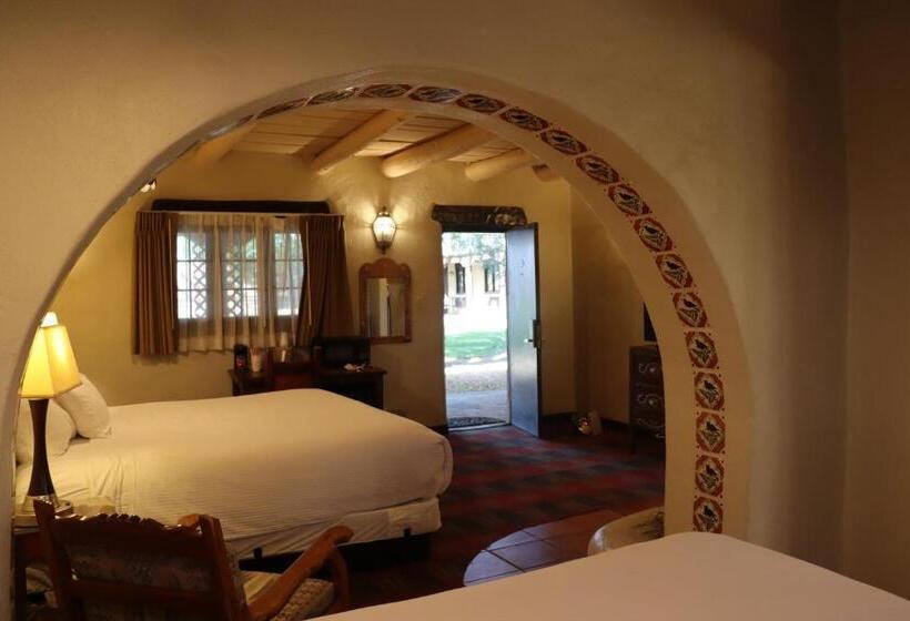 标准间, Sagebrush Inn & Suites