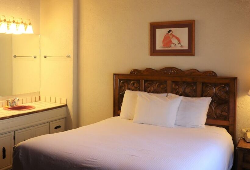 小型套房, Sagebrush Inn & Suites