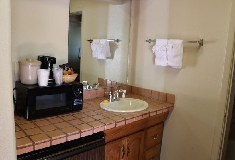 豪华房间, Sagebrush Inn & Suites