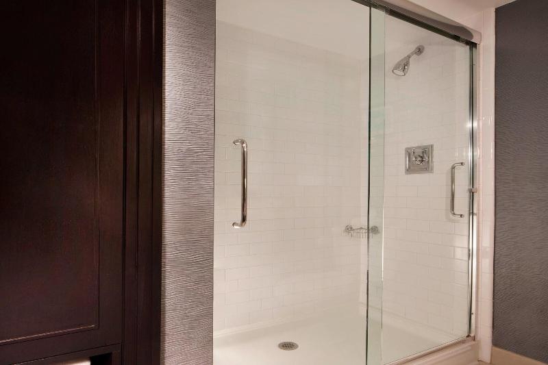 סוויטה אקזקיוטיב, Sheraton Arlington