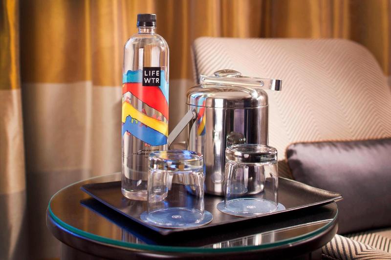 클럽 룸 킹침대, Sheraton Dfw Airport