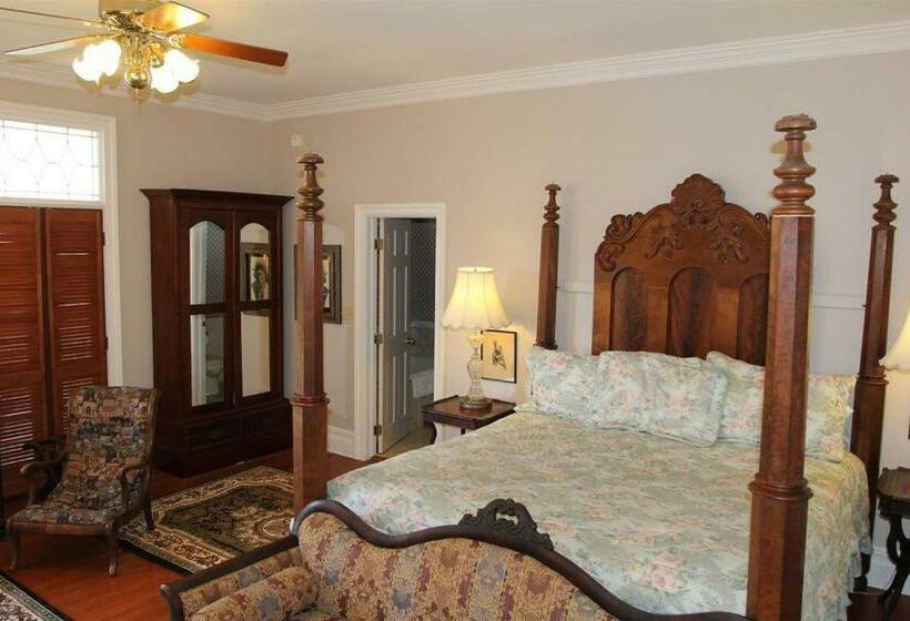 Номер Deluxe Кровать Кинг, Corners Mansion Inn   A Bed And Breakfast
